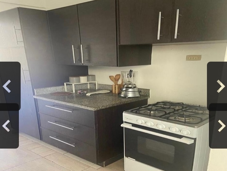 habitaciones y viviendas compartidas - Alquiler habitación (sin amueblar) solo para mujer , 15,000pesos baño privado 3