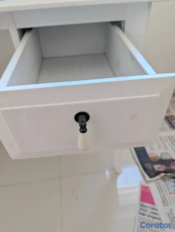 muebles y colchones - Venta de escritorio vintage de Ikea (usado) con cristal  3