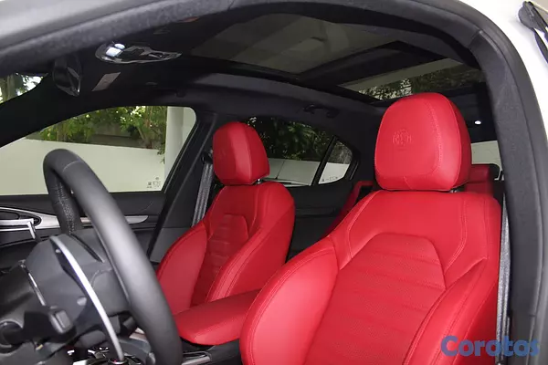 jeepetas y camionetas - Alfa Romeo Stelvio 7