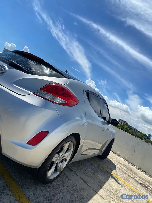 carros - Se vende Hyundai Veloster 2015💥 versión estándar  8
