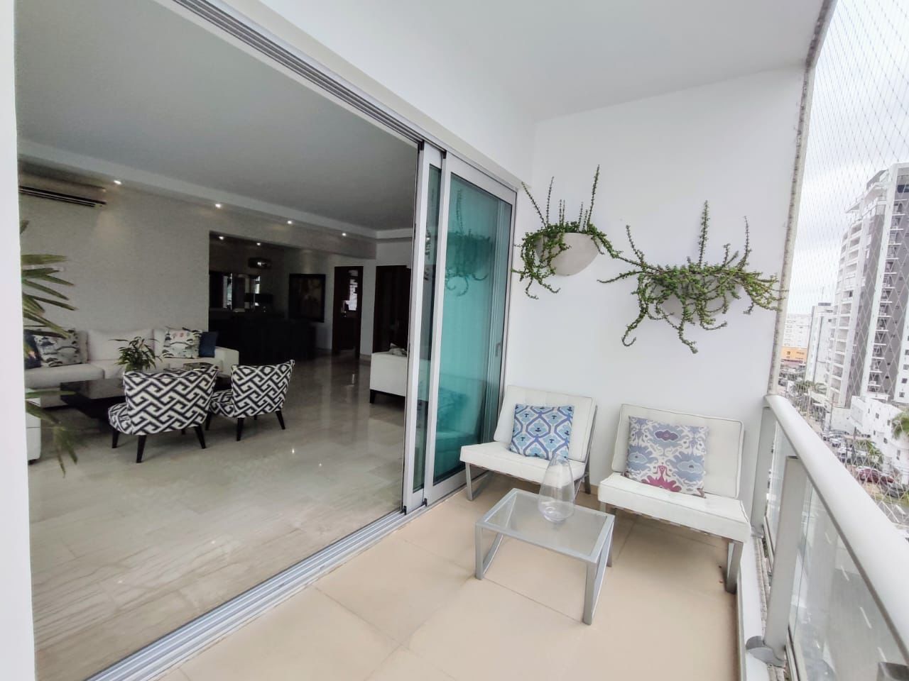 apartamentos - Vendo apartamento en Naco 4