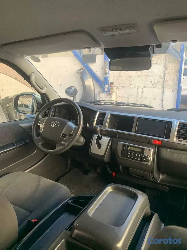 otros vehiculos - TOYOTA HIACE SUPER GL 2020 6