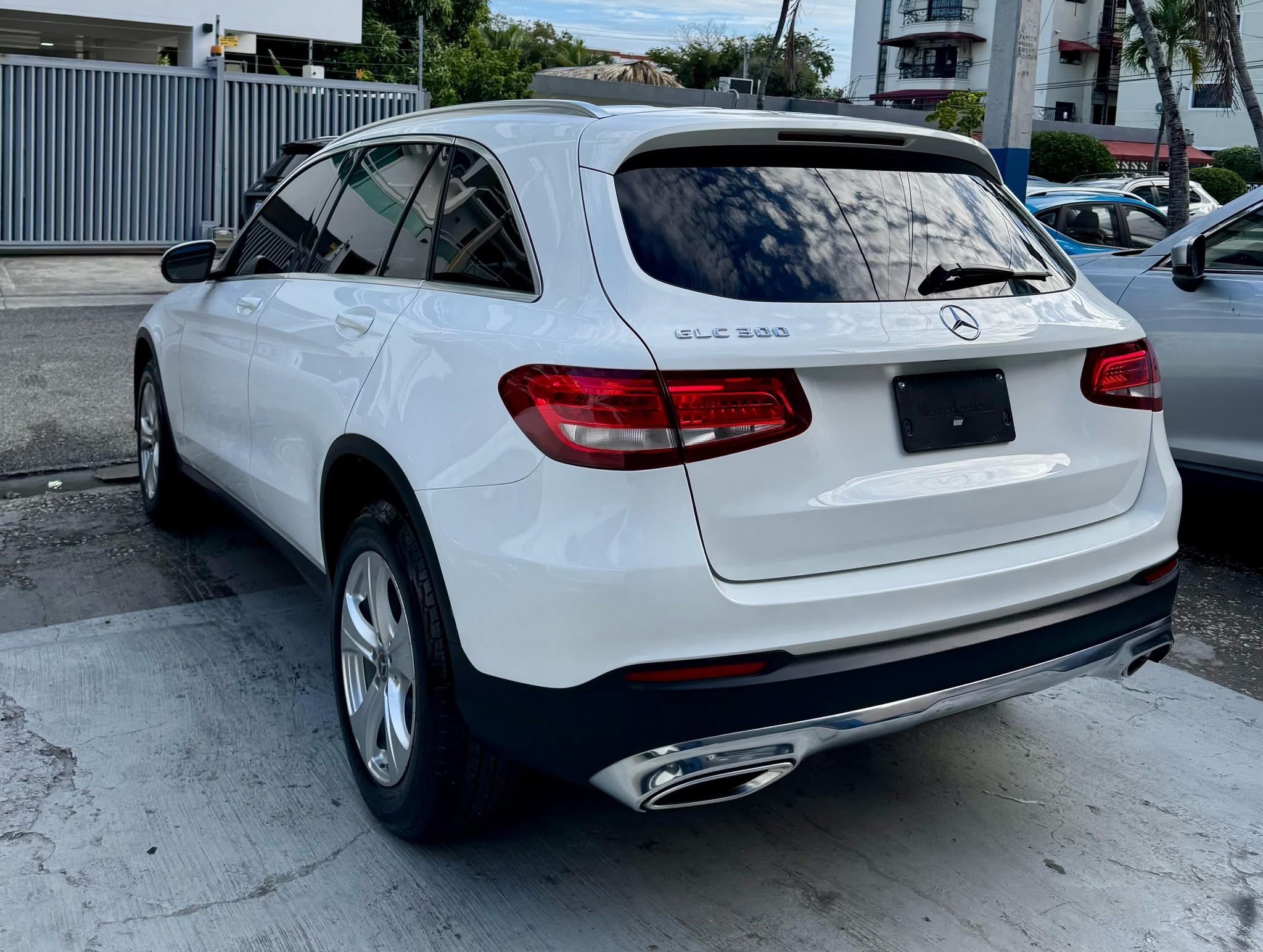 jeepetas y camionetas - Mercedes Benz GLC300 2018 4Matic  4