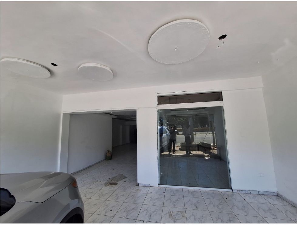 oficinas y locales comerciales - local en la misma av kennedy 5