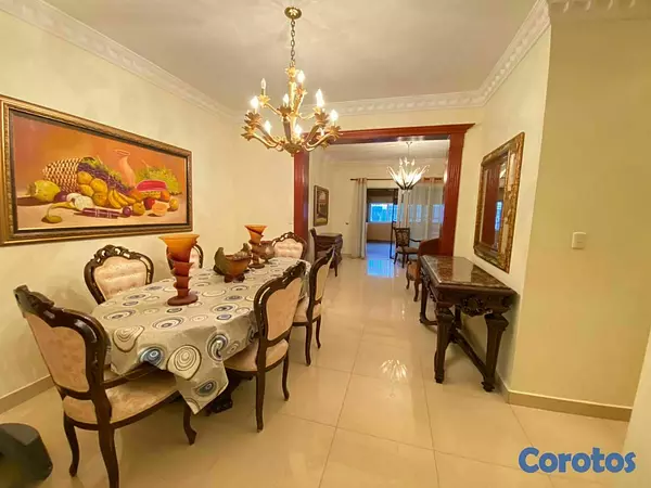 casas - Vendo 2da con Terraza en apartamento clásico en mu 4