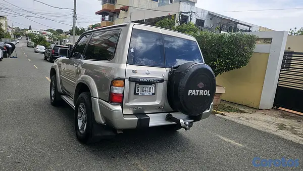 jeepetas y camionetas - Nissan patrol v6 2001 7