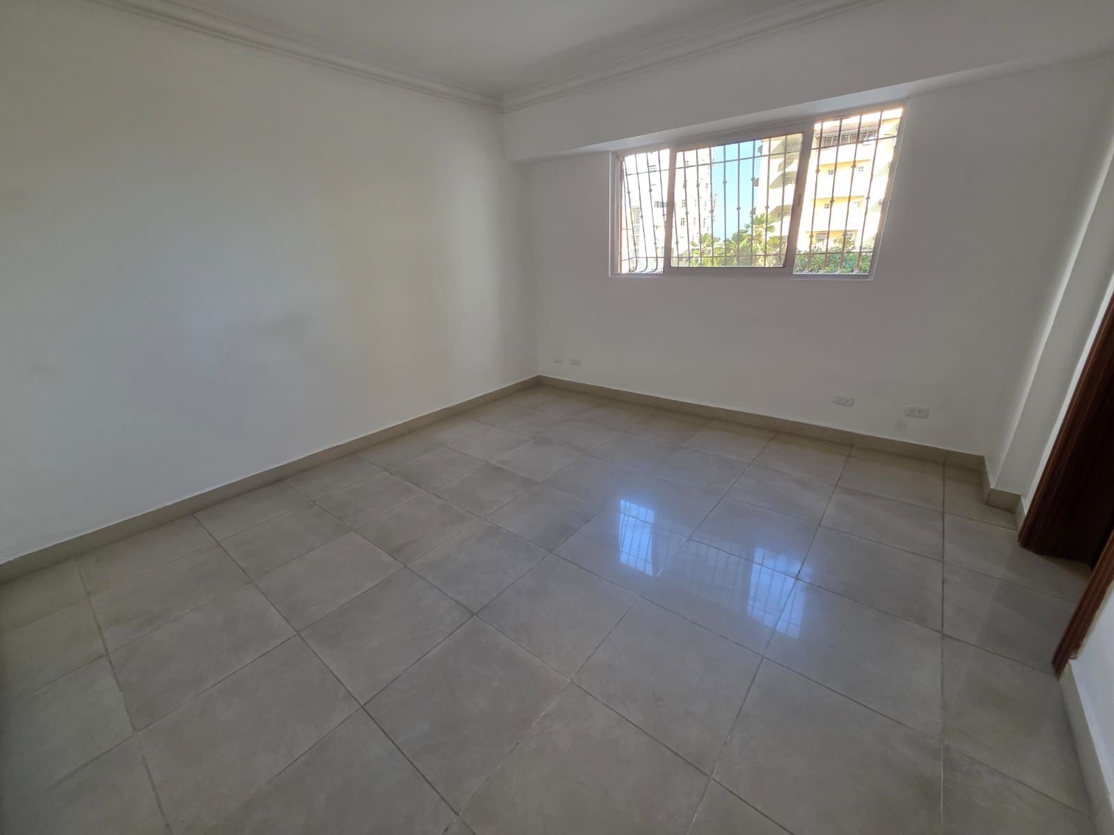 apartamentos - Rento hermoso  apartamento en Bella Vista de 204mts. 6
