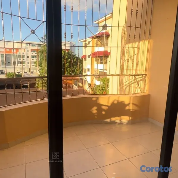 apartamentos - SE VENDE Amplio Apartamento CON ASCENSOR, PISCINA, 7