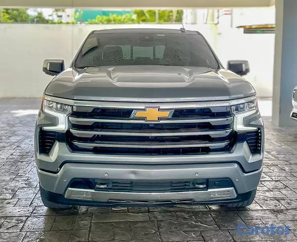 jeepetas y camionetas - Chevrolet Silverado High Country 2025 3