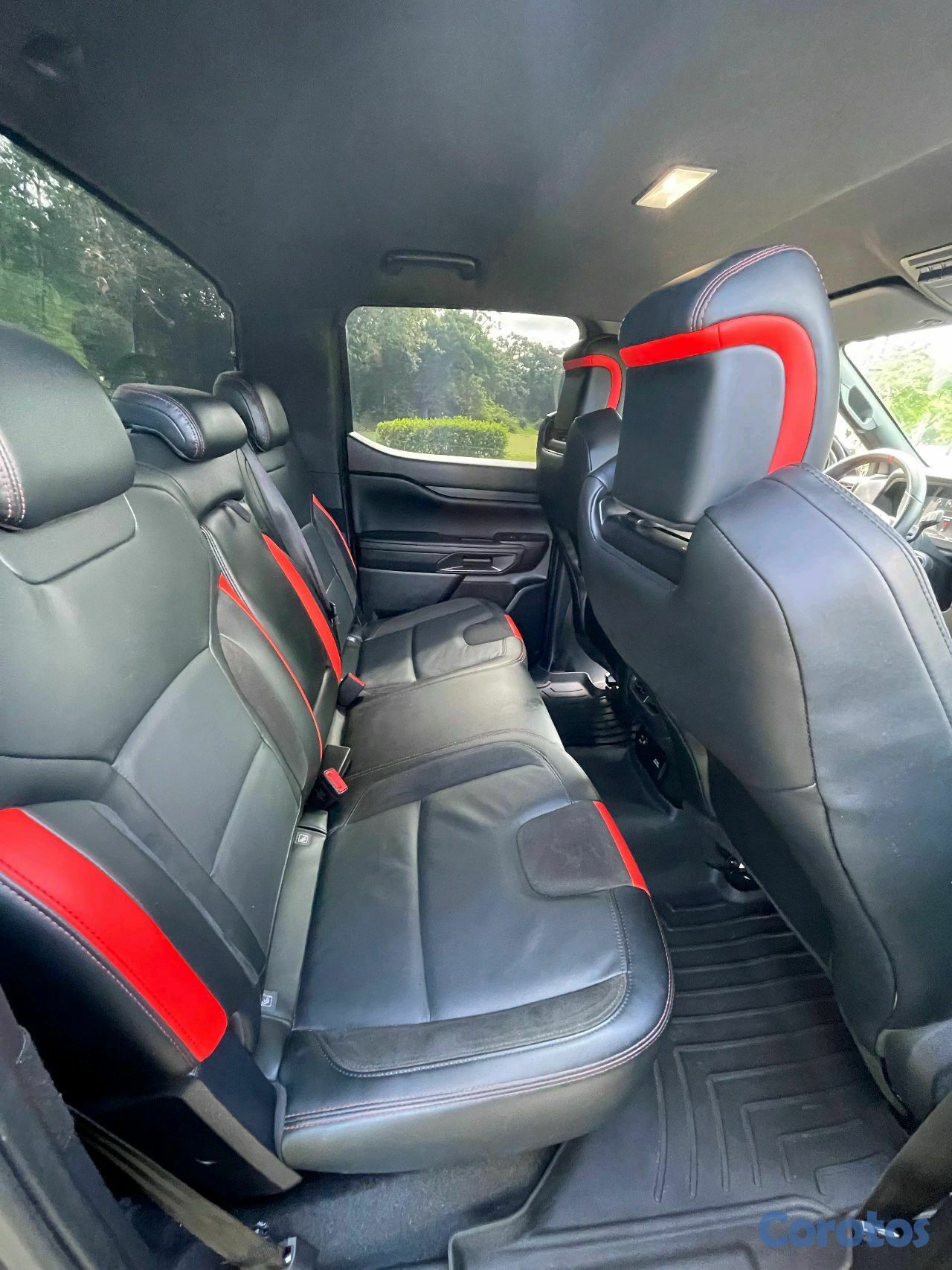 jeepetas y camionetas - Toyota land cruicer vxr 2017 5