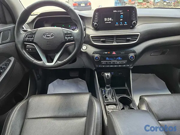 jeepetas y camionetas - HYUNDAI TUCSON 2020 BLANCO DIESEL 3