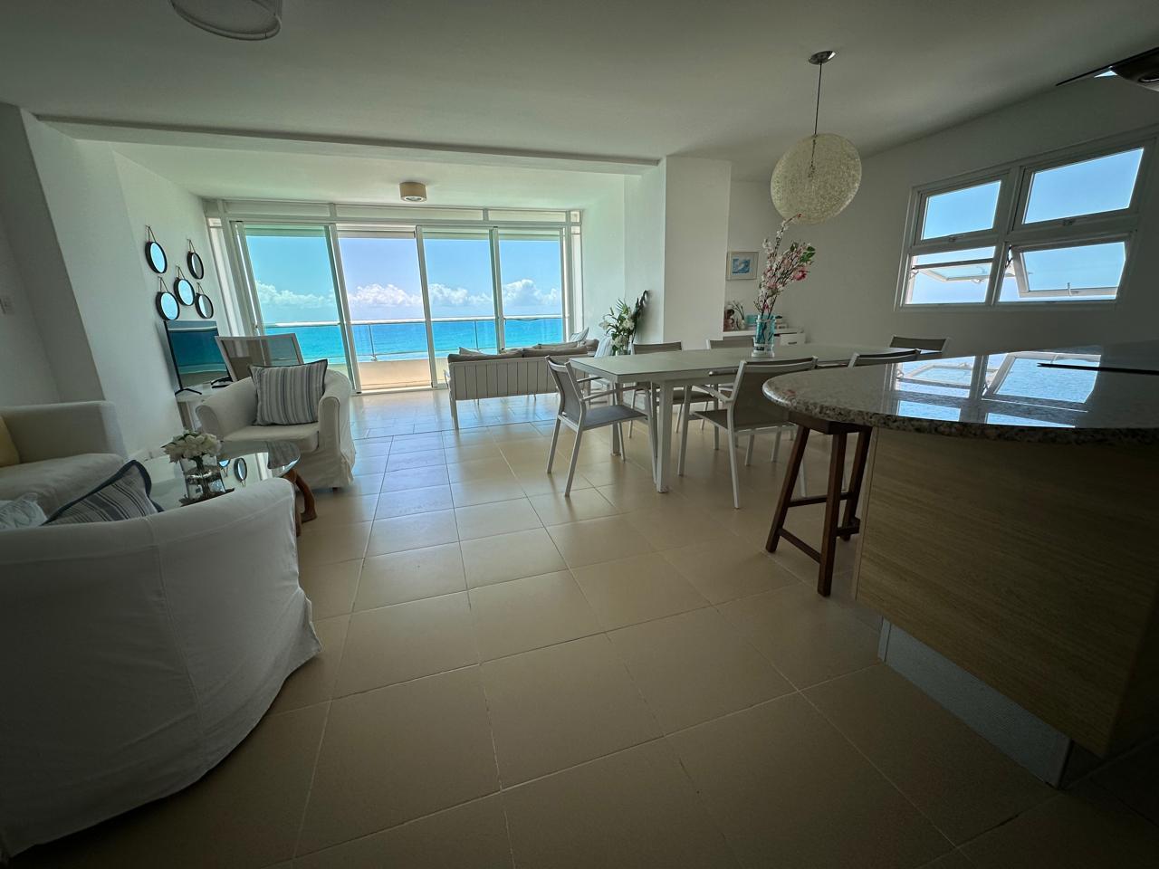 apartamentos - VENTA DE APARTAMENTO PRIMERA LINEA DE PLAYA EN JUAN DOLIO 9