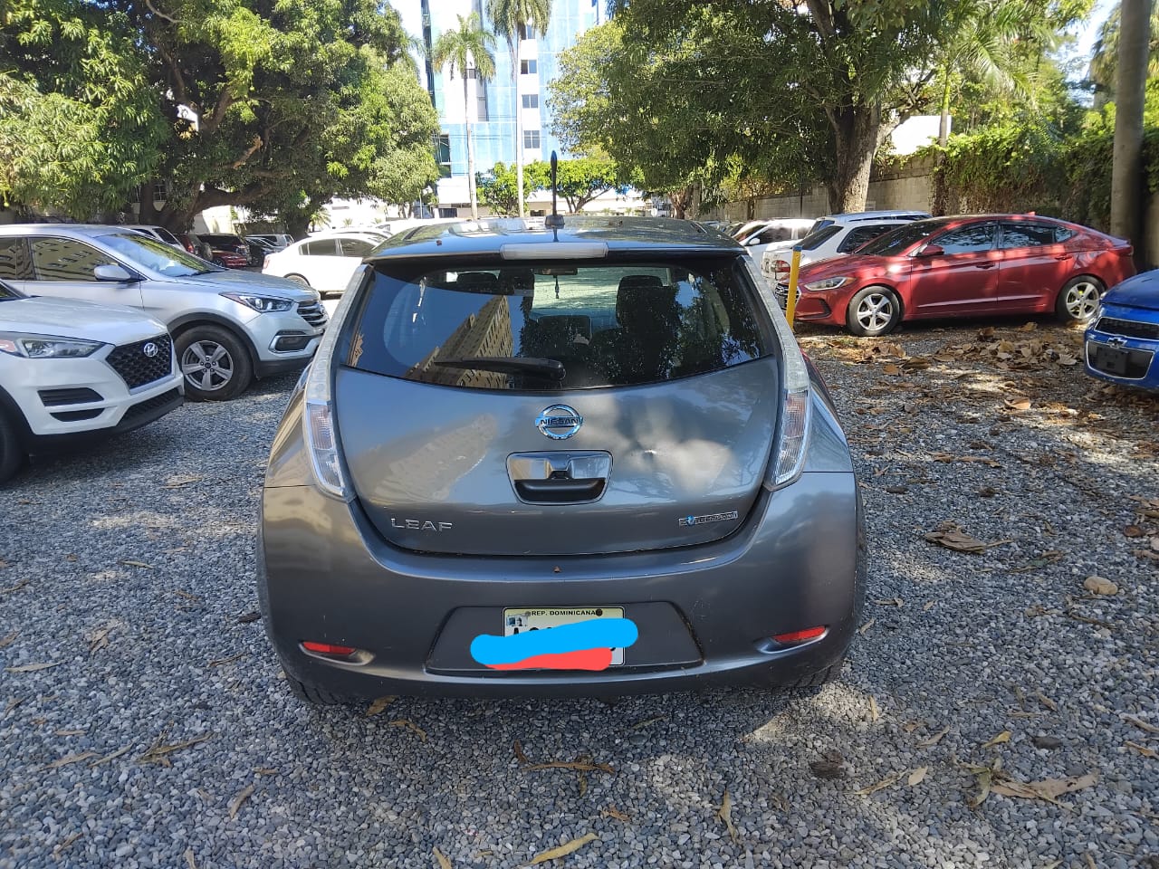 carros - NISSA LEAF 1