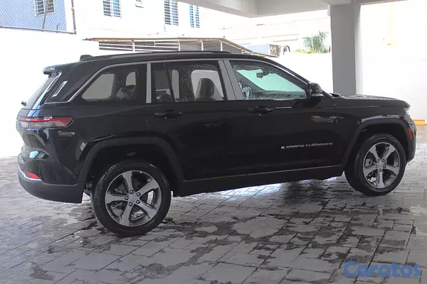 jeepetas y camionetas - Jeep Grand Cherokee Limited 4x4 2025 4