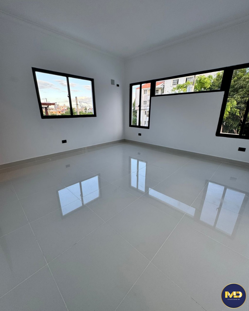casas - CASA CON AMPLIO PATIO Y TERRAZA+AREA DE BBQ|3HB/2.5BÑ/3Pq| CISTERNA+POZO DE AGUA 2