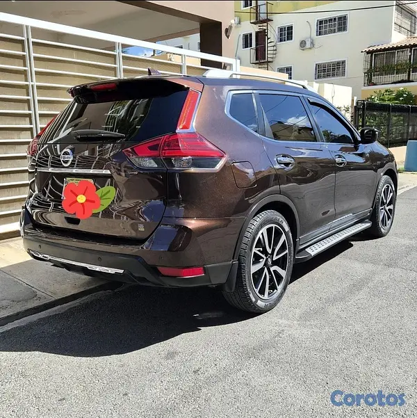 jeepetas y camionetas - Nissan x-trail 2019 muy poco uso como nueva unico dueño 3