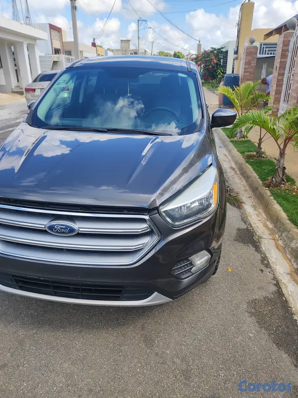 jeepetas y camionetas - Se vende Ford Escape SE ecoboost 2