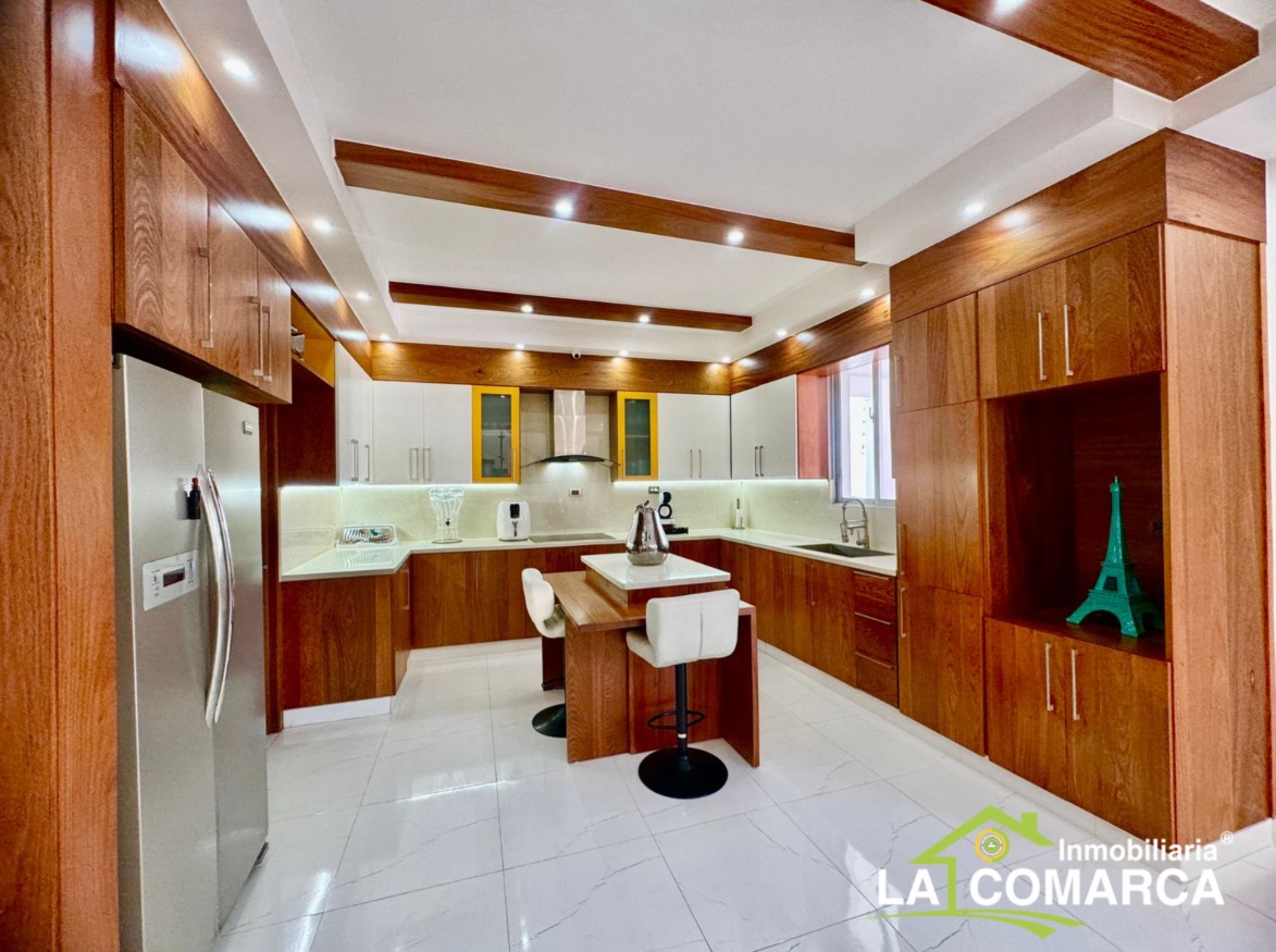 casas - Moderna Casa de Oportunidad en Santiago 2