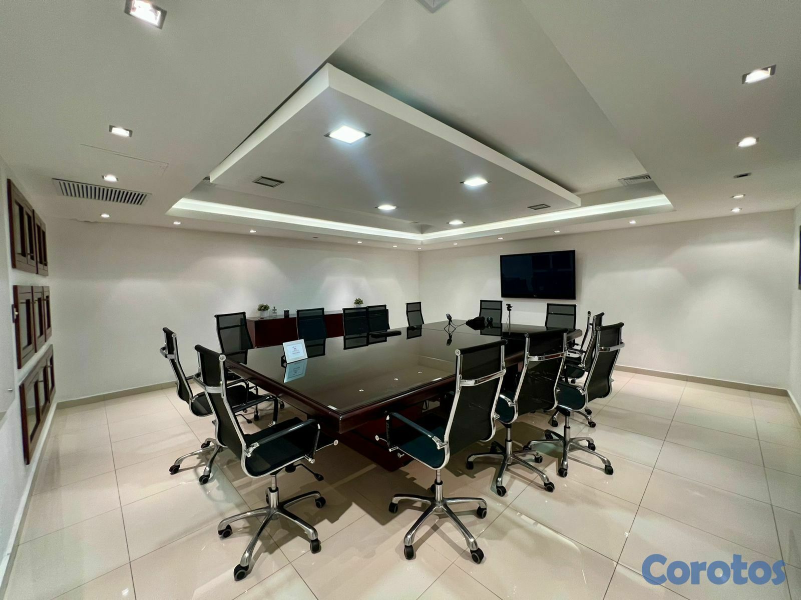 oficinas y locales comerciales - EDIFICIO COMERCIAL O DE OFICINAS EN EL VERGEL, 1,7 8