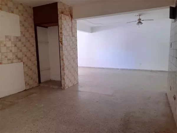 oficinas y locales comerciales - Local en alquiler 140 metros 2