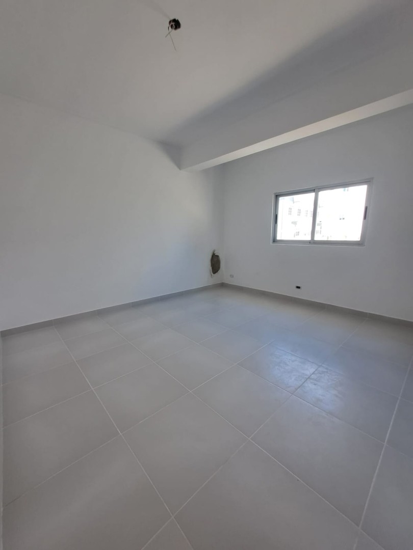 apartamentos - Apartamento Nuevo 1 habitacion    3er piso Evaristo  Morales 
 4