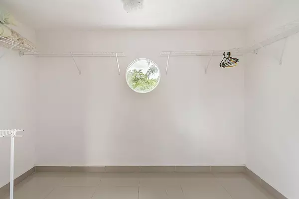 casas - Amplia Casa de 5 Habitaciones con Piscina y Gazebo en Santiago 8