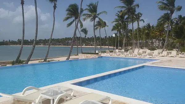 casas vacacionales y villas - VILLA EN VENTA DE 960m2 - PLAYA NUEVA ROMANA 5