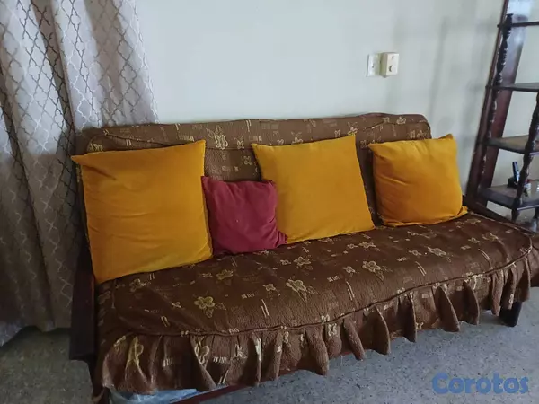 muebles y colchones - Por venta de Casa, todos estos muebles y electrodo 9