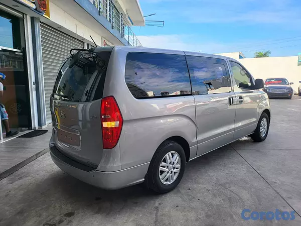 jeepetas y camionetas - HYUNDAI GRAND STAREX 2020 GRIS 5