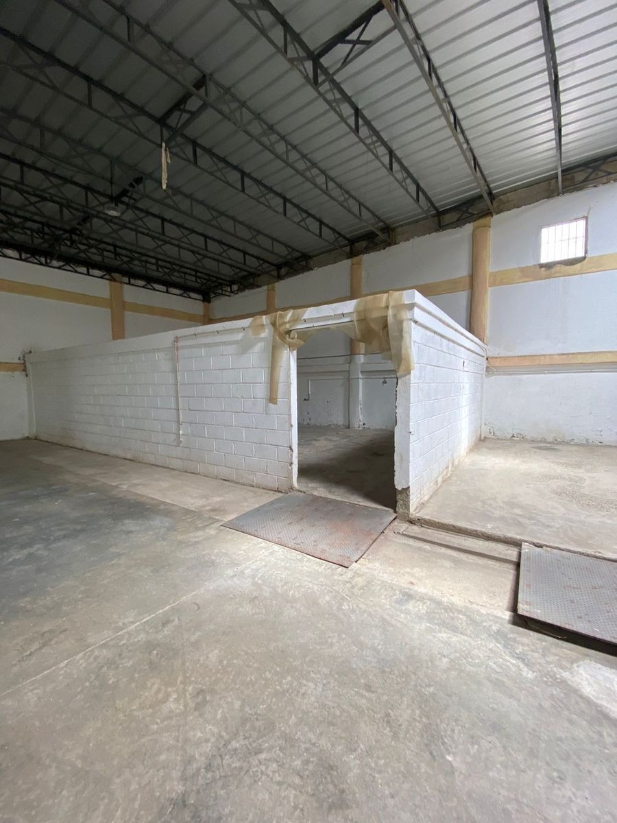 otros inmuebles - ALQUILO Nave en la Av. Monumental Proximo al Olé 6