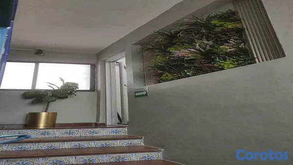 oficinas y locales comerciales - OFICINA OPORTUNIDAD DE 130 mts, excelente distribución, parqueos varios 2