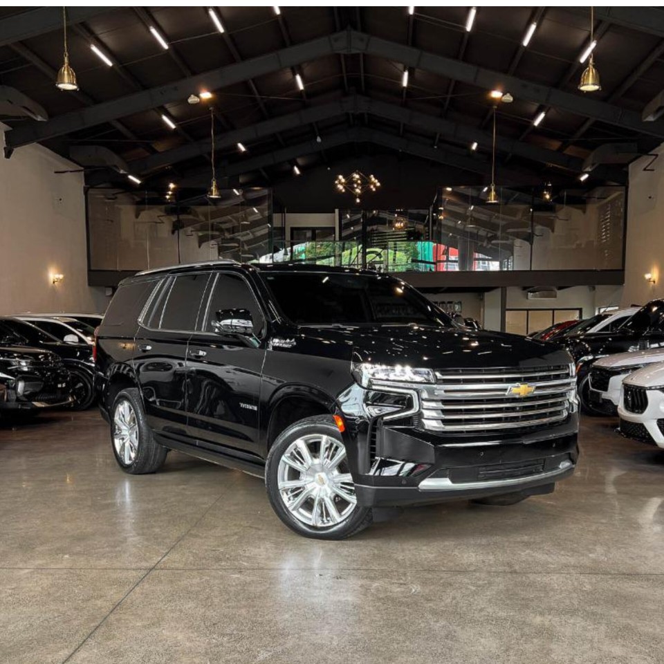 jeepetas y camionetas - Chevolet silverado high country 2021 0