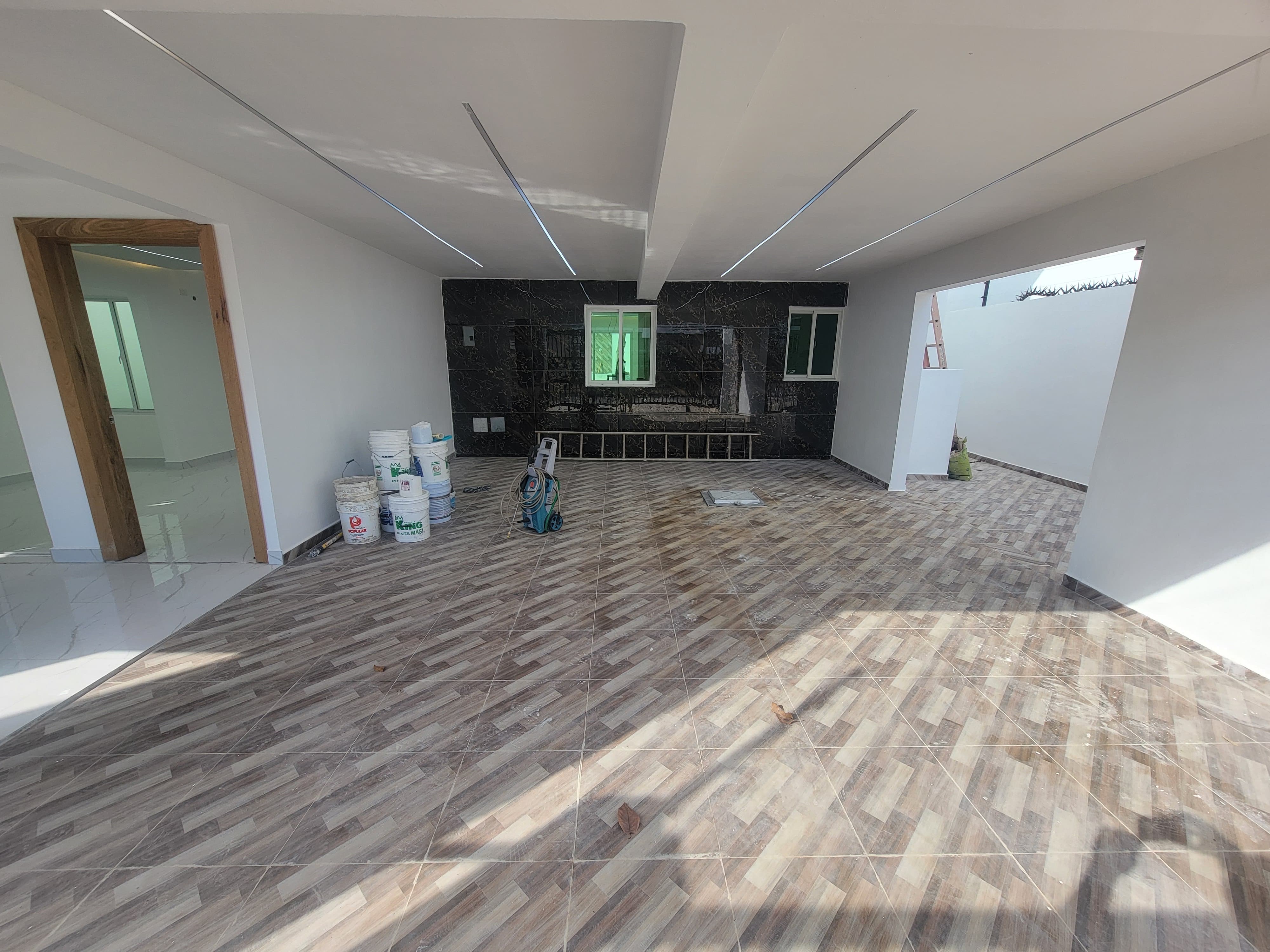 casas - venta de casa en la autopista de san isidro prado oriental con piscina 350mts 2