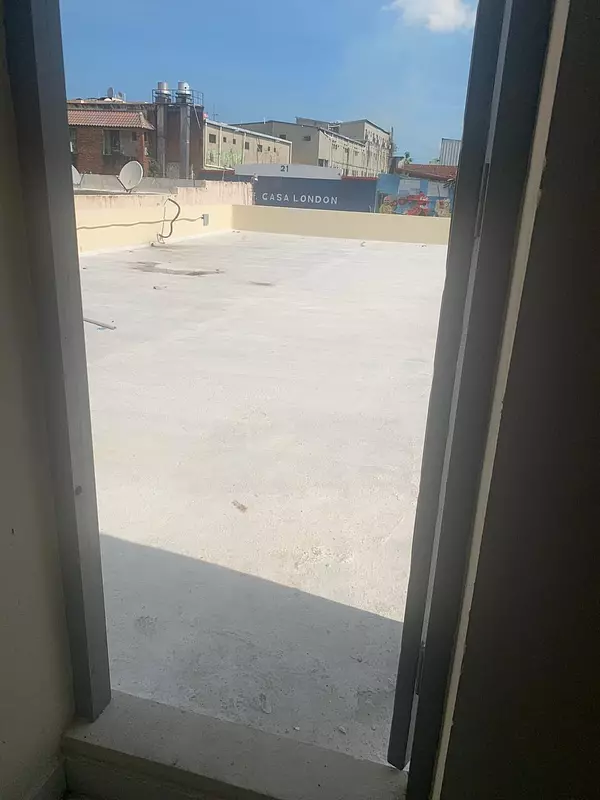 oficinas y locales comerciales - Alquiler Local, Barrio Chino, Santo Domingo 8