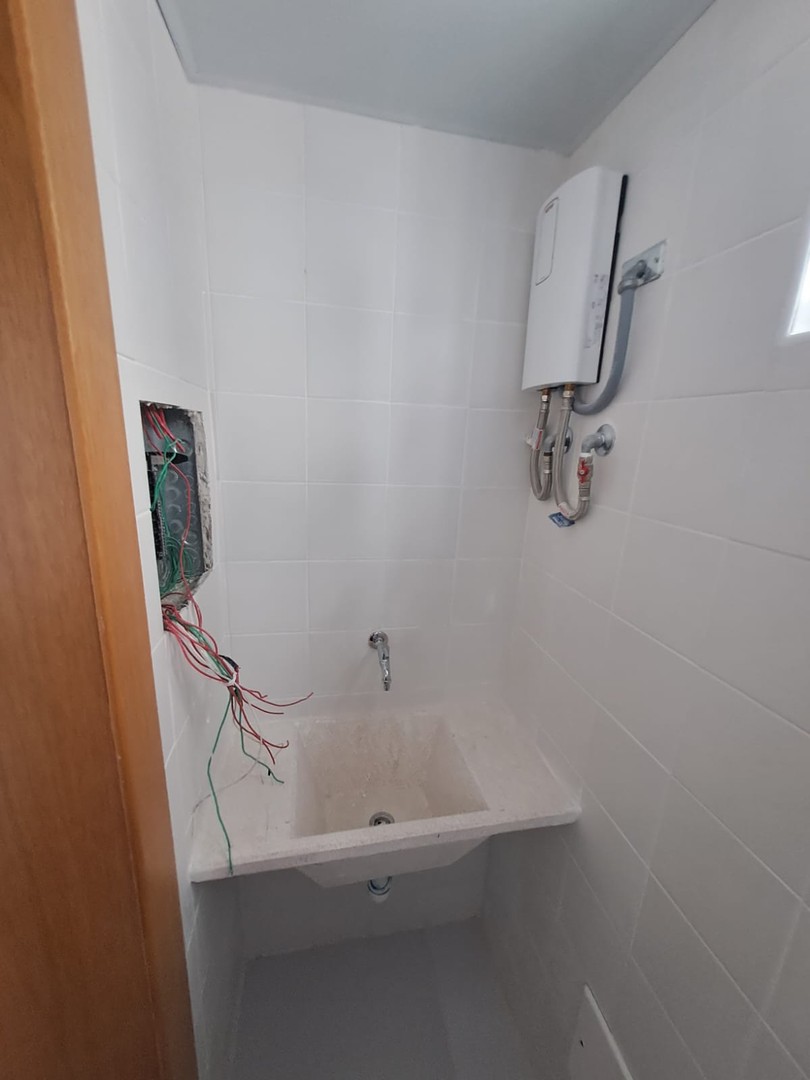 apartamentos - Apartamento Nuevo 1 habitacion    3er piso Evaristo  Morales 
 5