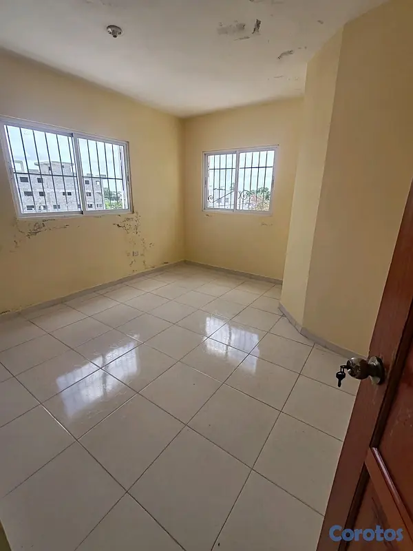 apartamentos - Vendo 4to piso Alma rosa II 12