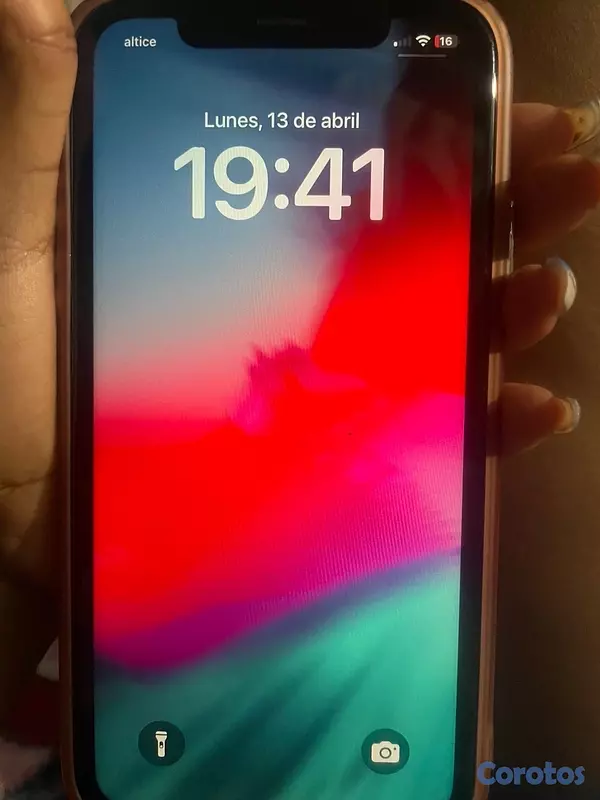 celulares y tabletas -  iPhone XR 
 2