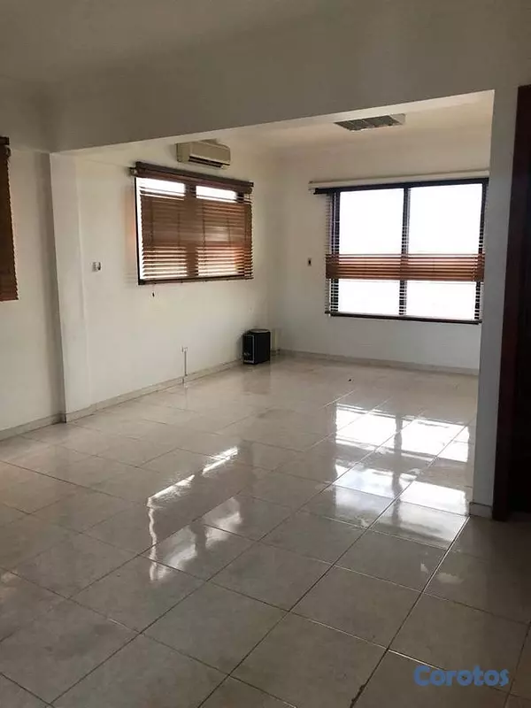 oficinas y locales comerciales - En Alquiler Locales en Lucerna Carretera Mella 3er nivel
ALQUILER
US$ 900 2