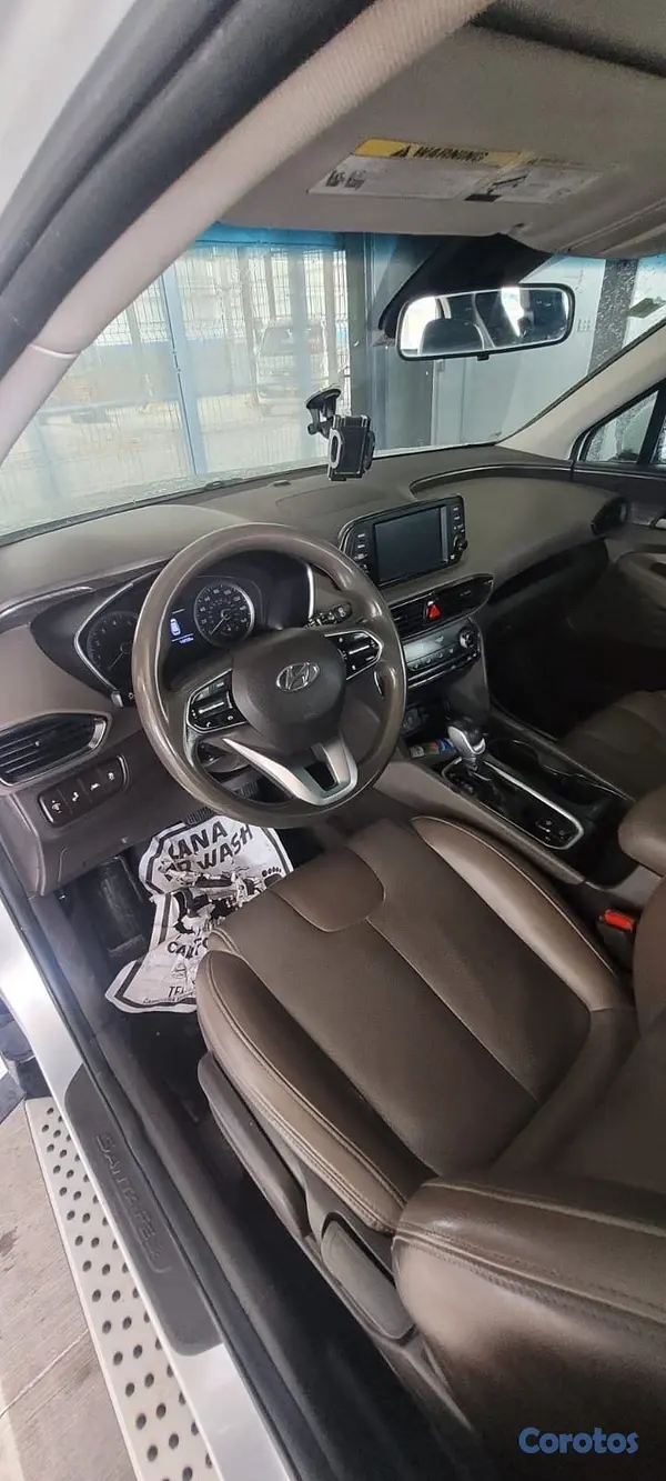 jeepetas y camionetas - HYUNDAI SANTA FE SE 2019 motor DOCH impecable  12
