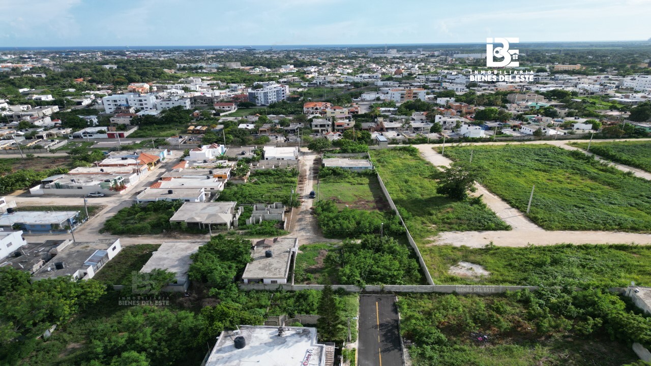 solares y terrenos - Se Vende Solar con 171 metros. Residencial Paraiso 8