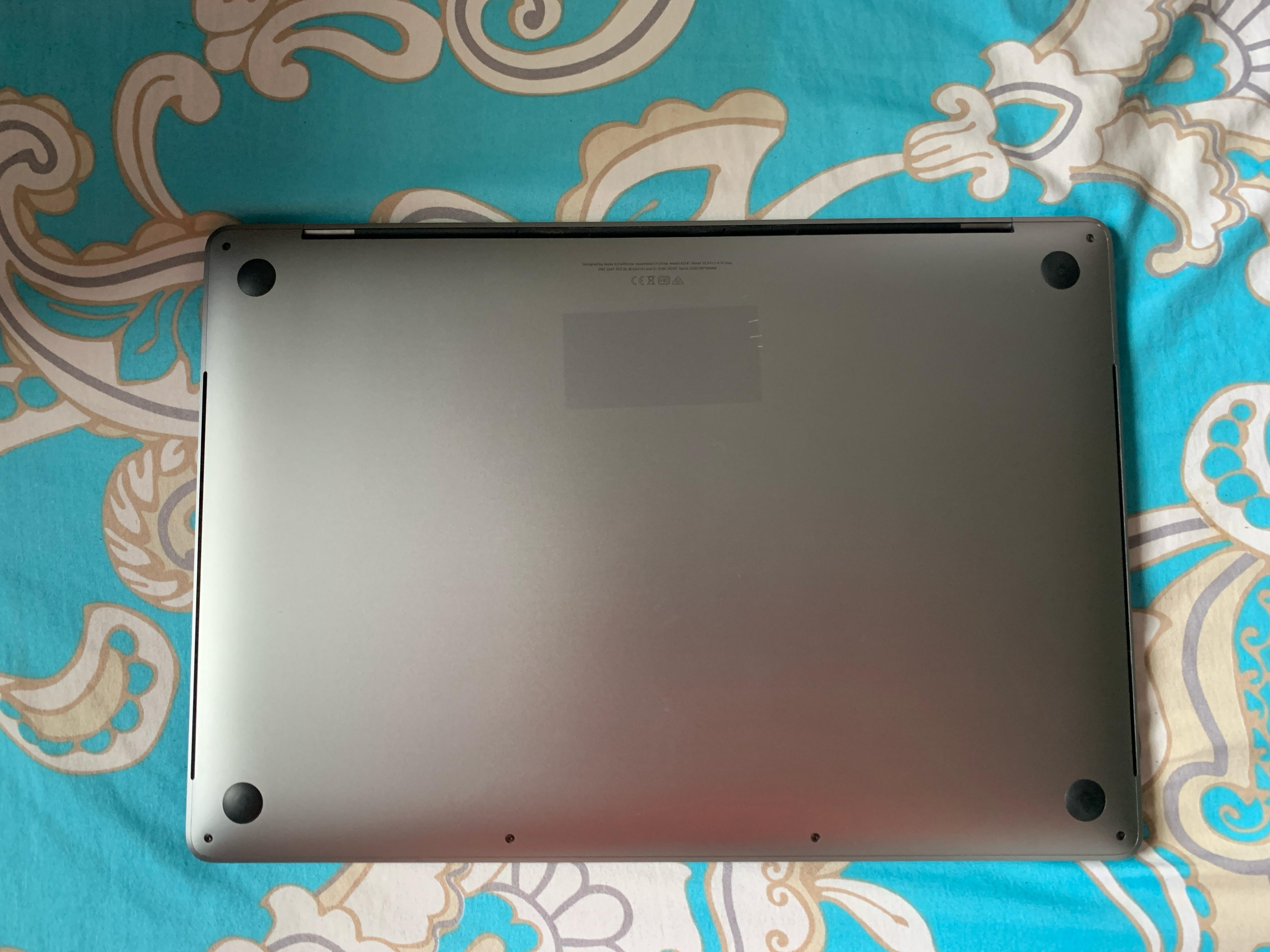 computadoras y laptops - MacBook Pro 2019 16"/i7/16GBRAM/512GB SSD 6