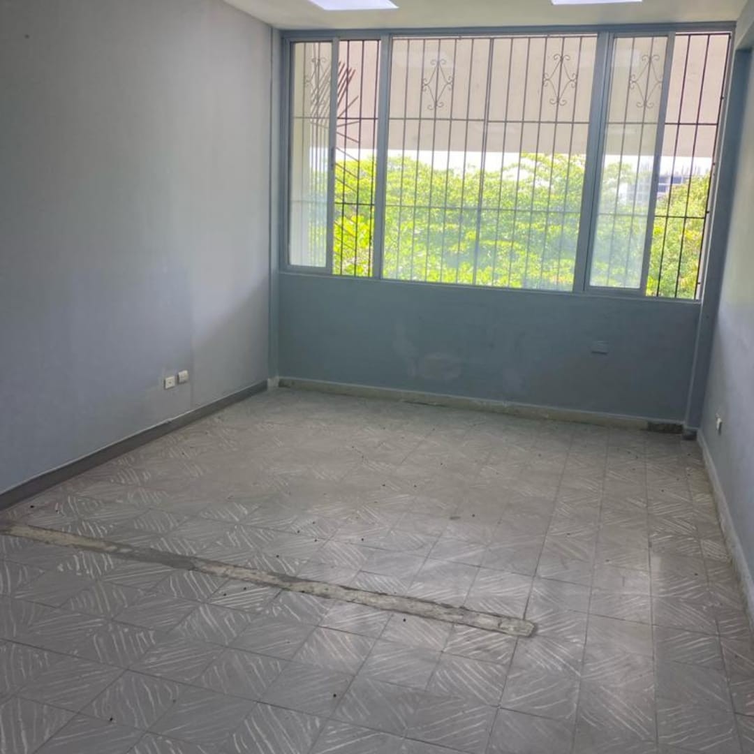 oficinas y locales comerciales - 🔵Alquilo Local 350 mts 3er piso en Gazcue  para oficina o negocio 
 1