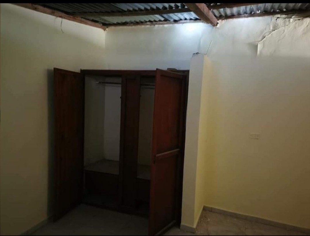 casas - Se Vende Casa en el Pedro Justo Carrión de OPORTUNIDAD CON LOCAL COMERCIAL 2