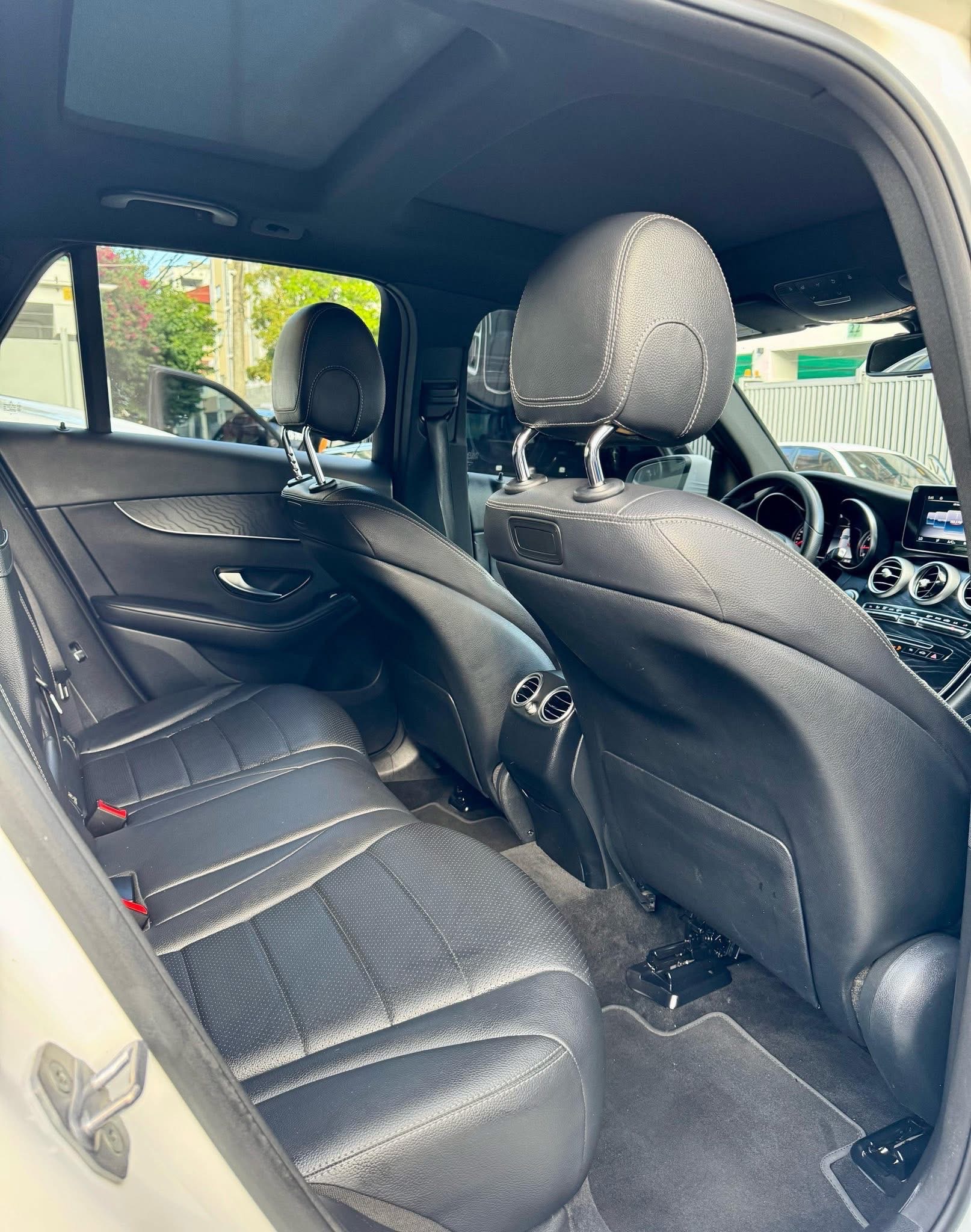 jeepetas y camionetas - Mercedes Benz GLC300 2018 4Matic  8