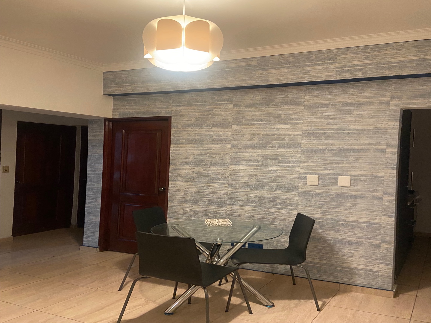 habitaciones y viviendas compartidas - Alquiler habitación (sin amueblar) solo para mujer , 15,000pesos baño privado 4