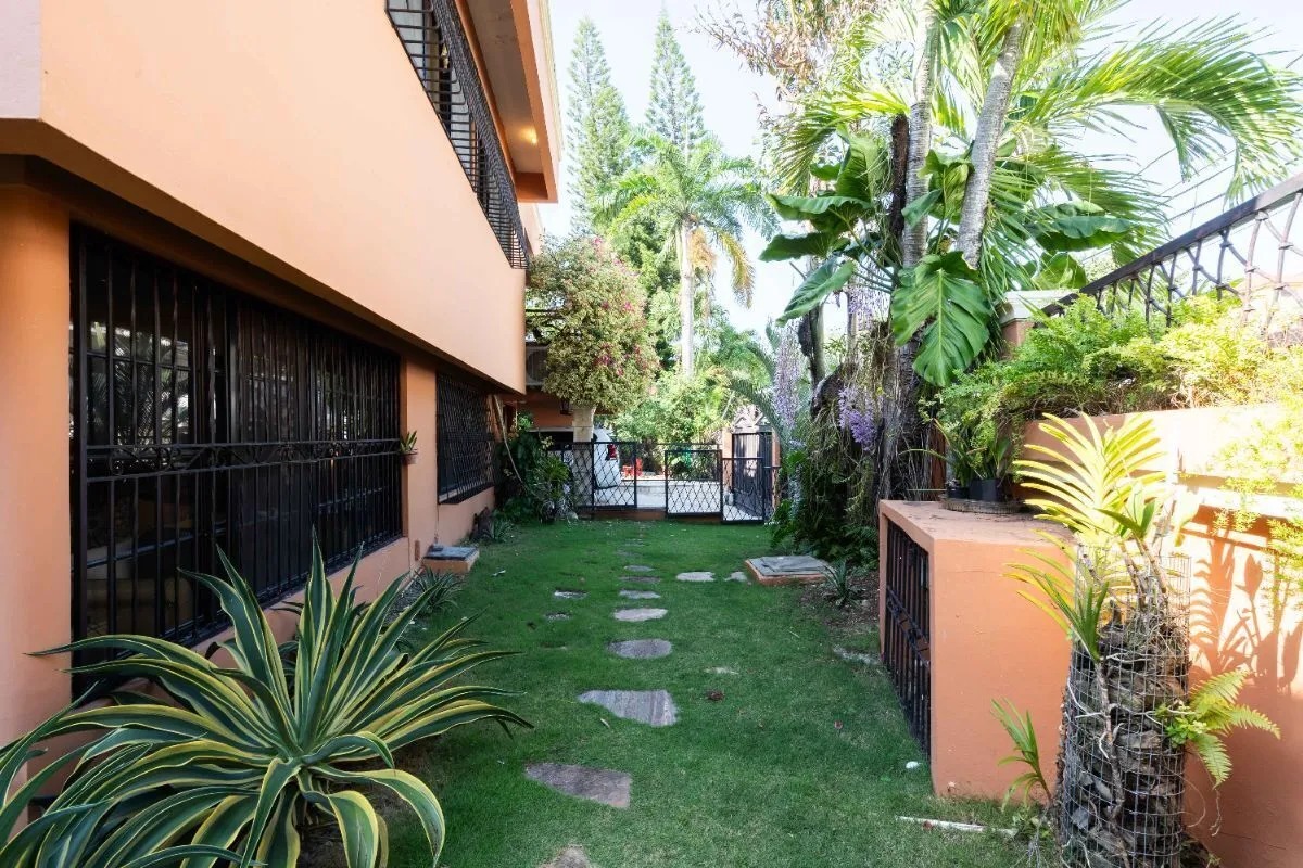 casas - Se Vende Hermosa casa en  Arroyo Hondo II 3