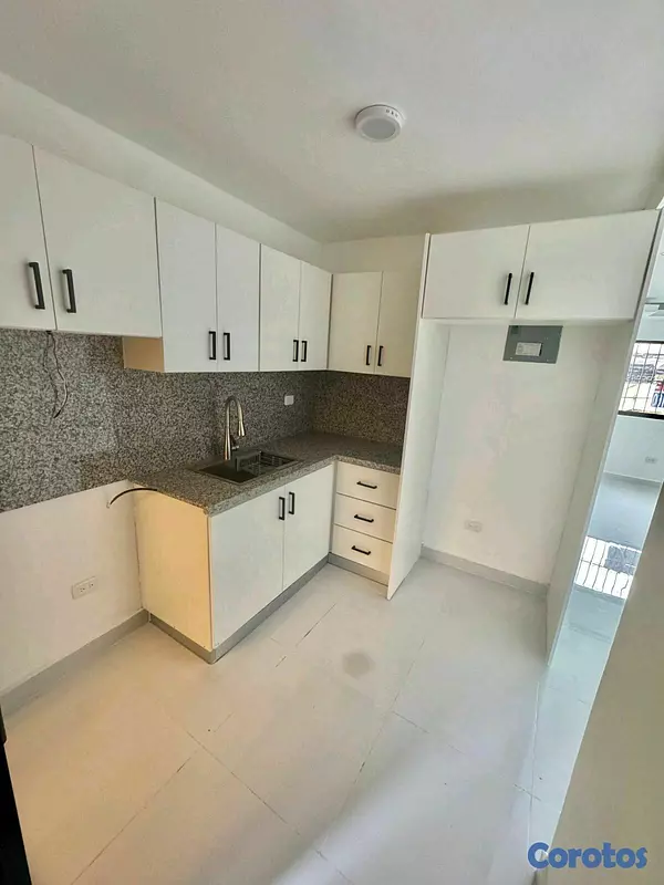 apartamentos - Vendo Apartamentos Totalmente Remodelados en Urbanizacion Tropical km indep 3
