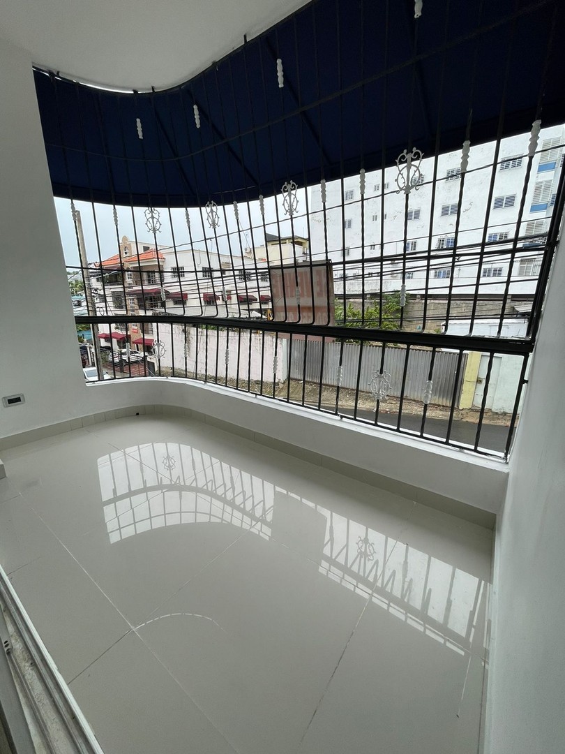 apartamentos - Se vende apartamento en Villa Aura 8