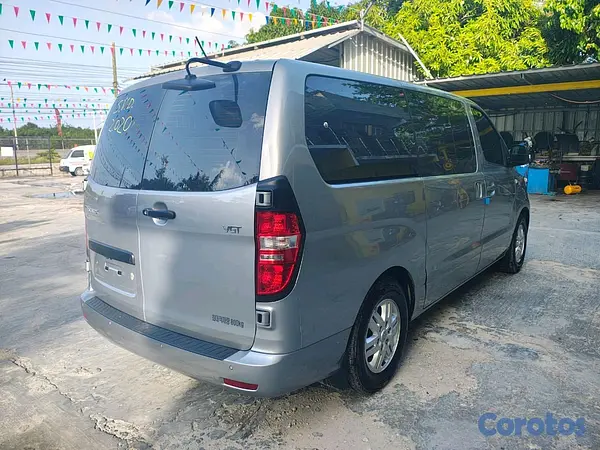 jeepetas y camionetas - hiunday grand starex 2020 5