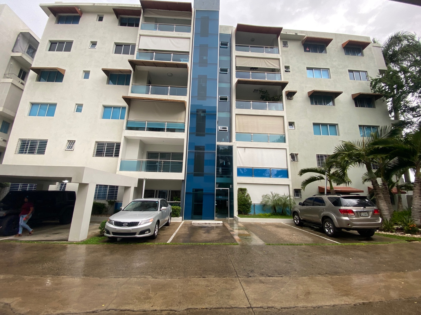 apartamentos - APARTAMENTO EN RENTA SEGUNDO NIVEL AL LADO DE  duña pula 